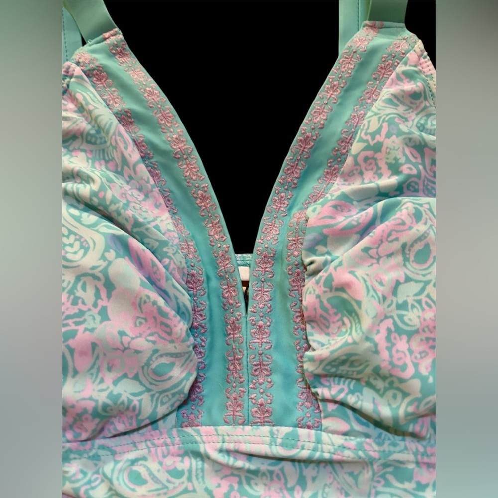 ⛱️Cabana Life Embroidered Tankini Top Size Large⛱️ NWT - Picture 2 of 13